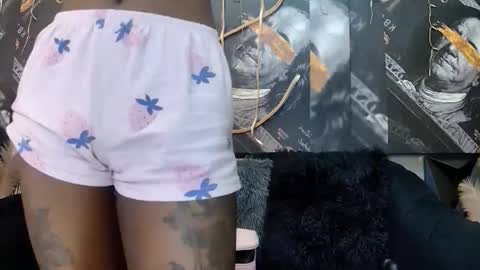 lilmissbaddiexxx online show from March 28, 4:28 pm