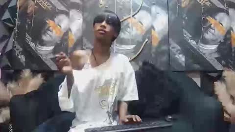 Snapshot of lilmissbaddiexxx chatting on June 4, 8:37 pm lilmissbaddiexxx online show from June 4, 8:37 pm