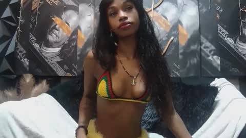 Snapshot of lilmissbaddiexxx chatting on June 8, 6:30 pm lilmissbaddiexxx online show from June 8, 6:30 pm