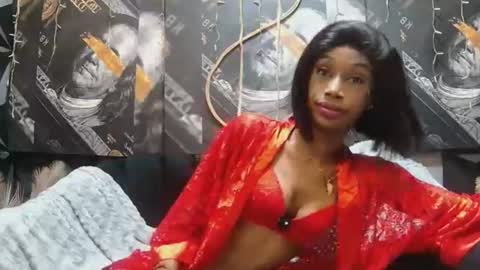 Snapshot of lilmissbaddiexxx chatting on July 23, 10:29 pm lilmissbaddiexxx online show from July 23, 10:29 pm