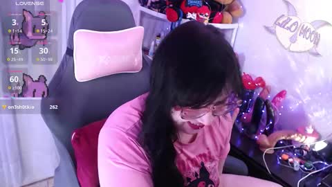 Lilo  online show from March 3, 12:06 am