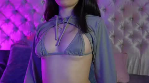 Lilou online show from July 30, 11:42 am