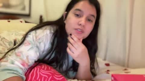 Snapshot of lilprincessxoxo_ chatting on May 26, 3:35 am lilprincessxoxo_ online show from May 26, 3:35 am