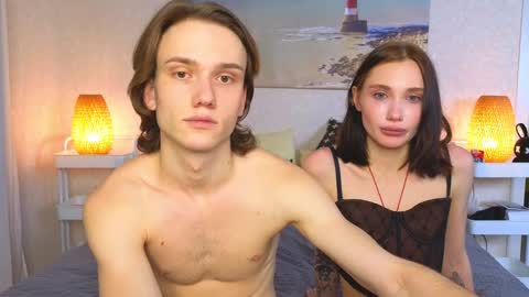 Jesse and Grace online show from December 5, 7:28 pm