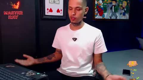 Snapshot of lilray99 chatting on May 30, 1:35 am ONLYFANS online show from May 30, 1:35 am
