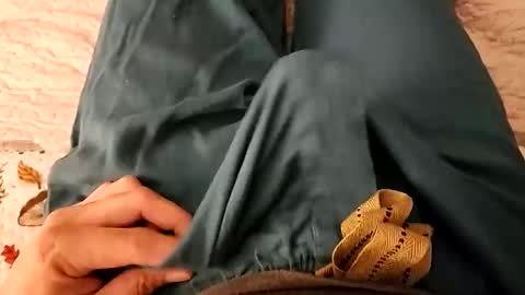 Snapshot of liltorobull chatting on March 15, 6:08 am liltorobull online show from March 15, 6:08 am