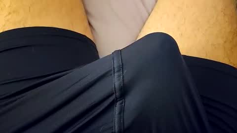 Snapshot of liltorobull chatting on March 19, 7:12 am liltorobull online show from March 19, 7:12 am