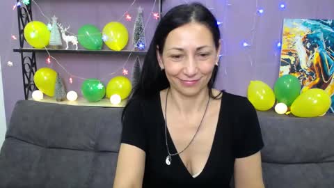 lilugrants online show from January 12, 10:12 pm