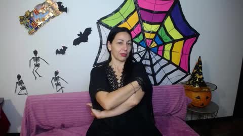 lilugrants online show from October 21, 6:30 pm