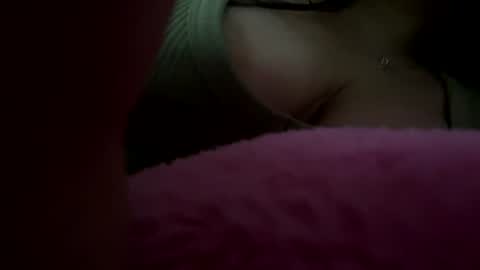 Snapshot of liluu_lovee chatting on July 12, 7:05 pm liluu_lovee online show from July 12, 7:05 pm