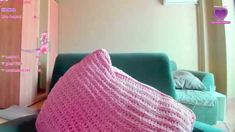 Snapshot of lily__love chatting on November 7, 8:03 am LILY online show from November 7, 8:03 am