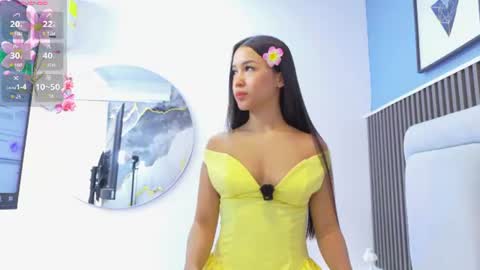 Snapshot of lily__star chatting on July 30, 3:05 am lily online show from July 30, 3:05 am