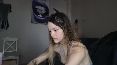 Snapshot of lily_and_jake chatting on November 2, 8:06 am lily_and_jake online show from November 2, 8:06 am