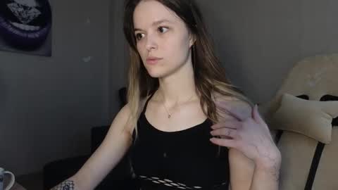 Snapshot of lily_and_jake chatting on November 7, 3:06 am lily_and_jake online show from November 7, 3:06 am