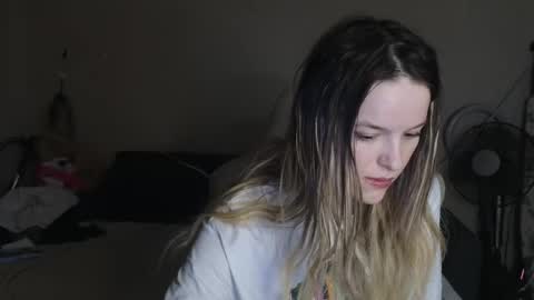 Snapshot of lily_and_jake chatting on November 23, 8:36 am lily_and_jake online show from November 23, 8:36 am