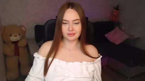 Snapshot of lily_baker_ chatting on May 21, 7:59 am lily_baker_ online show from May 21, 7:59 am