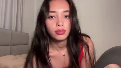 Snapshot of lily_bunnyy chatting on May 13, 8:06 pm Lily online show from May 13, 8:06 pm