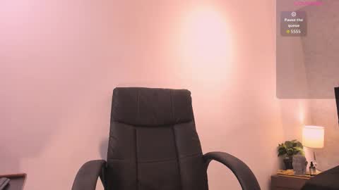 lily_cash1 online show from September 17, 7:04 pm