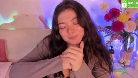 lily_cherry0 online show from May 8, 1:11 am
