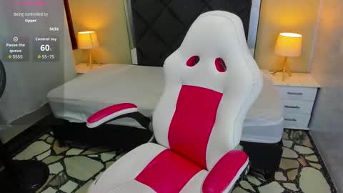 Snapshot of lily_cuteboobs chatting on November 7, 11:21 am LILIANA online show from November 7, 11:21 am