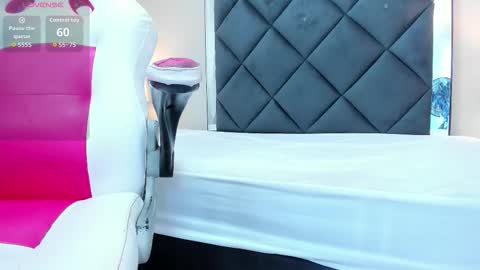 Snapshot of lily_cuteboobs chatting on March 12, 6:58 pm LILIANA online show from March 12, 6:58 pm