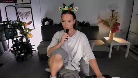 lily_dallass online show from January 11, 10:20 am