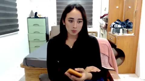 Snapshot of lily_darling chatting on November 30, 1:26 pm Lily Darling online show from November 30, 1:26 pm