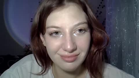 lily_ember online show from November 5, 7:03 pm