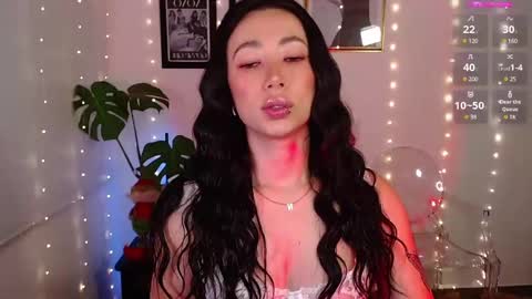 just lily online show from December 11, 1:58 am