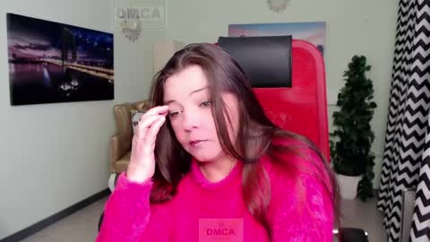 Lily online show from April 21, 5:03 am