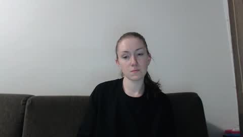 Snapshot of lily_love_x chatting on June 3, 11:32 pm lily_love_x online show from June 3, 11:32 pm