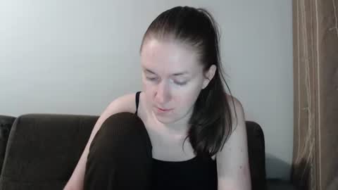 Snapshot of lily_love_x chatting on June 11, 2:53 am lily_love_x online show from June 11, 2:53 am