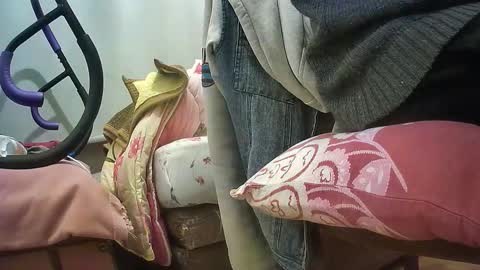 lily lovelyman online show from December 21, 8:49 pm