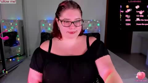 Snapshot of lily_lu_one chatting on September 27, 9:09 pm Elina  online show from September 27, 9:09 pm