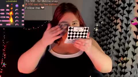 Snapshot of lily_lu_one chatting on October 12, 10:20 pm Elina  online show from October 12, 10:20 pm