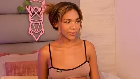 Lily Miiller online show from November 3, 7:48 pm