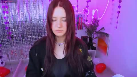 Lily online show from February 15, 7:51 am