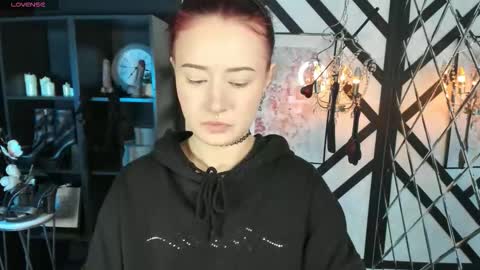 Lily online show from February 26, 2:16 pm