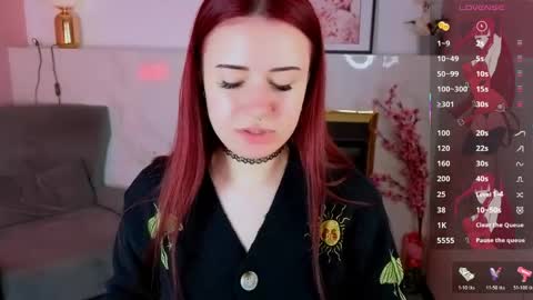 Snapshot of lily_moonlight chatting on May 12, 7:05 am Lily online show from May 12, 7:05 am
