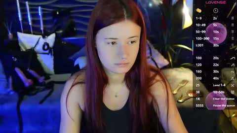 Lily online show from August 4, 7:33 am