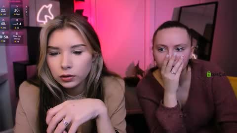 Lily online show from November 30, 7:18 pm