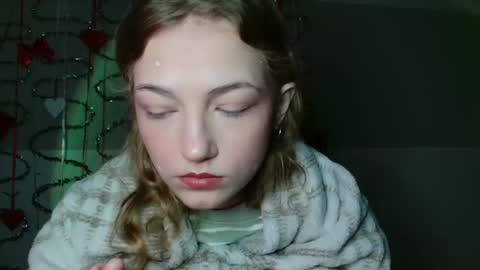 small lily online show from January 14, 7:03 am