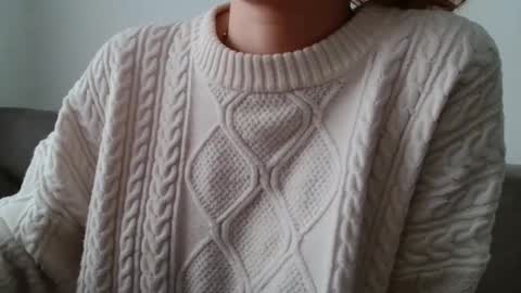 small lily online show from April 28, 2:22 pm