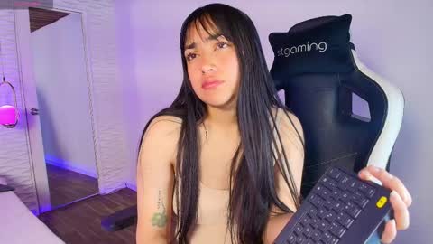 lily_waist online show from October 6, 11:18 am