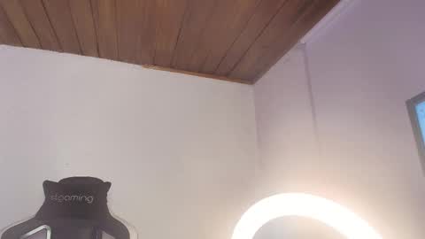 lily_waist online show from October 21, 11:00 am