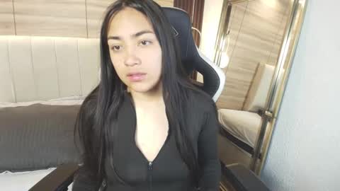 lily_waist online show from February 3, 11:04 am