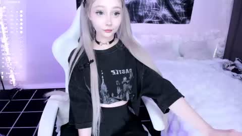 Lily online show from June 12, 12:42 am