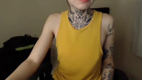 Snapshot of lilyadamsc chatting on January 11, 2:52 am Lily online show from January 11, 2:52 am