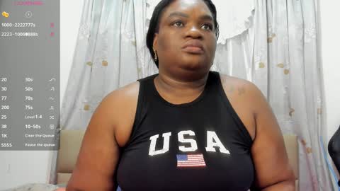 Snapshot of lilybaudyn_ chatting on April 9, 9:04 am Lily online show from April 9, 9:04 am