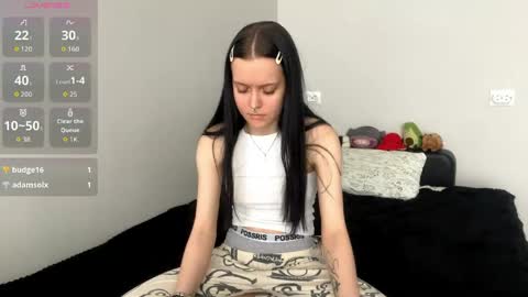 lilybloom244 online show from April 19, 10:47 am